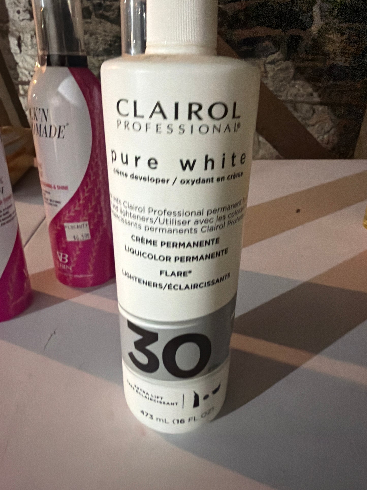 Clairol Professional Pure White 30 Volume Crème Developer – 16 fl oz (473 mL)