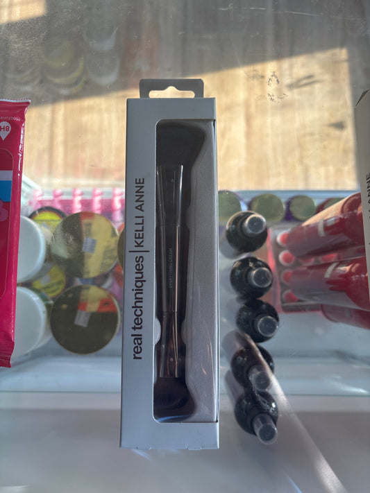 REAL TECHNIQUES- Kelli Anne Makeup Brush
