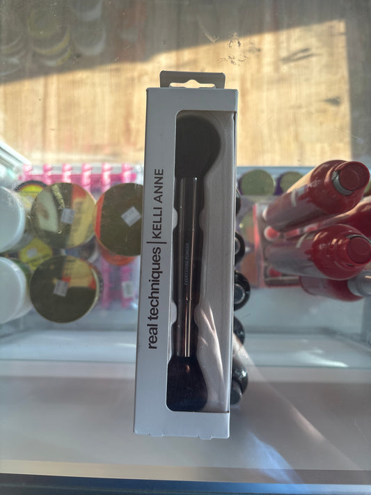 REAL TECHNIQUES- Kelli Anne Makeup Brush