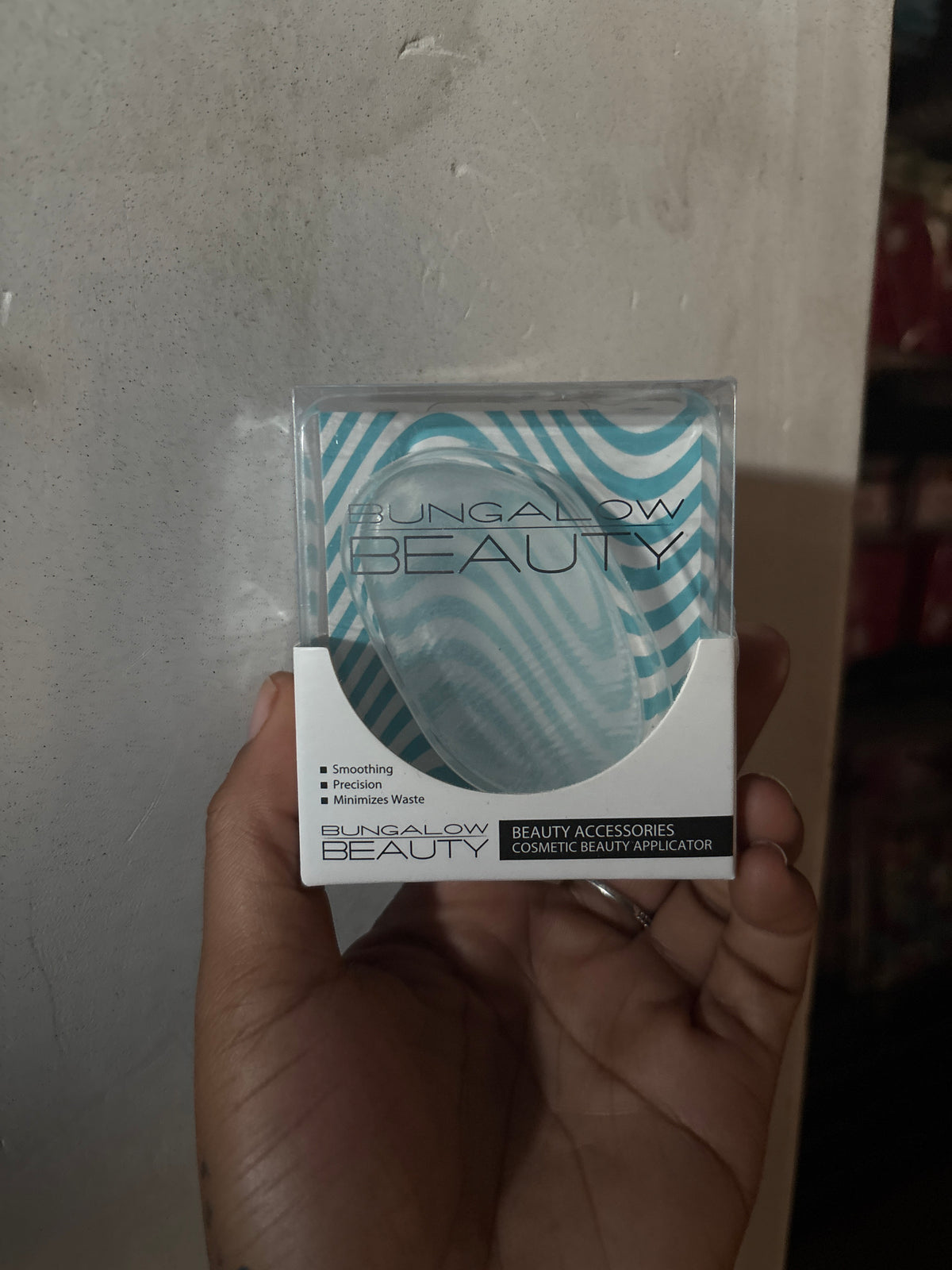 BUNGALOW BEAUTY- Cosmetic Beauty Applicator