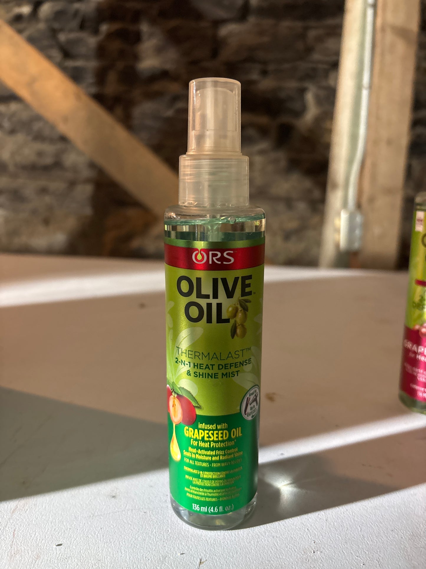 ORS OLIVE OIL- Thermalast Protect and Shine 2 in 1 Heat Defense abd Shine Mist
