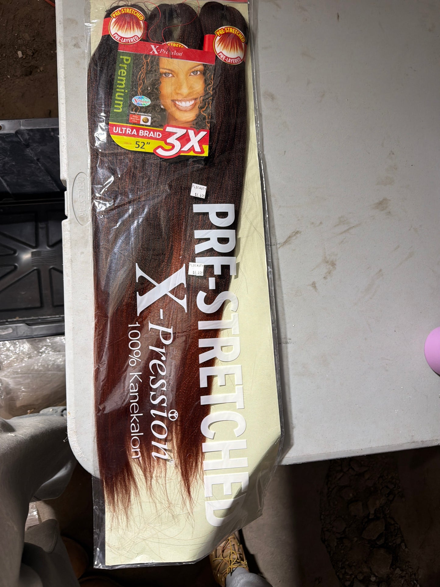 X-Pression Pre-Stretched Braiding Hair 52” 3X – 100% Kanekalon – Color T1B/30