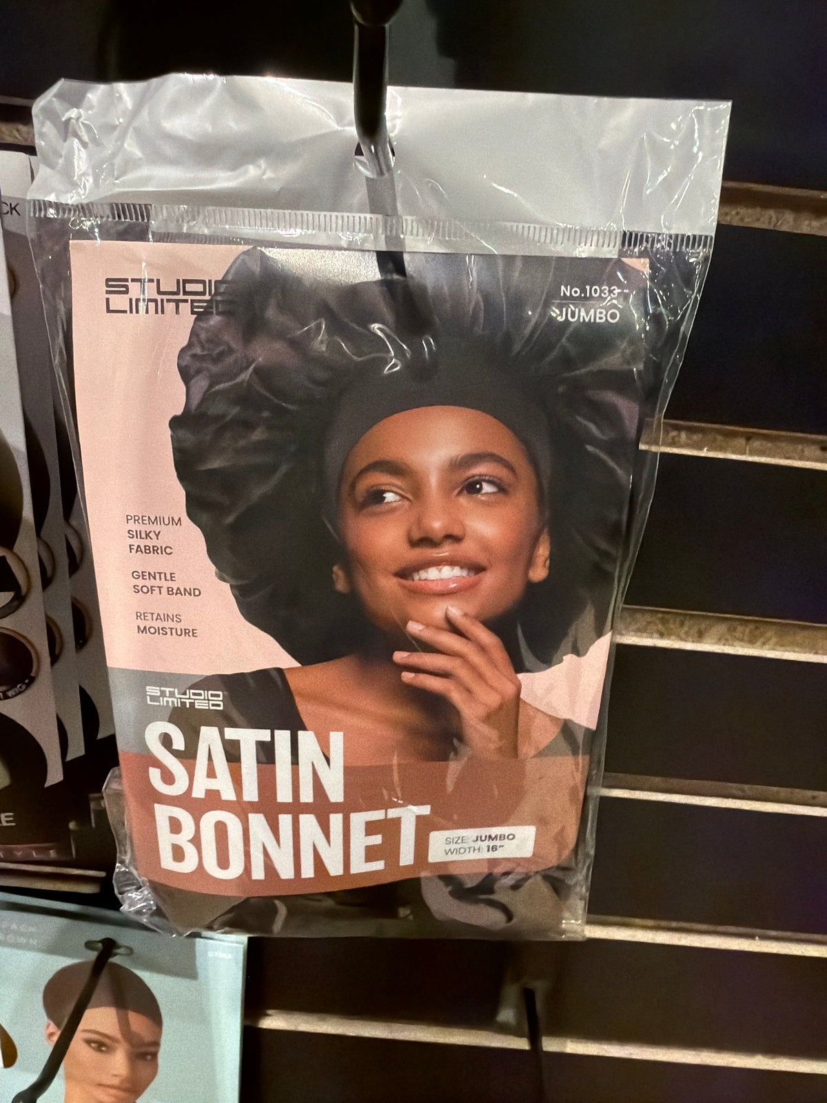 Jumbo satin bonnet