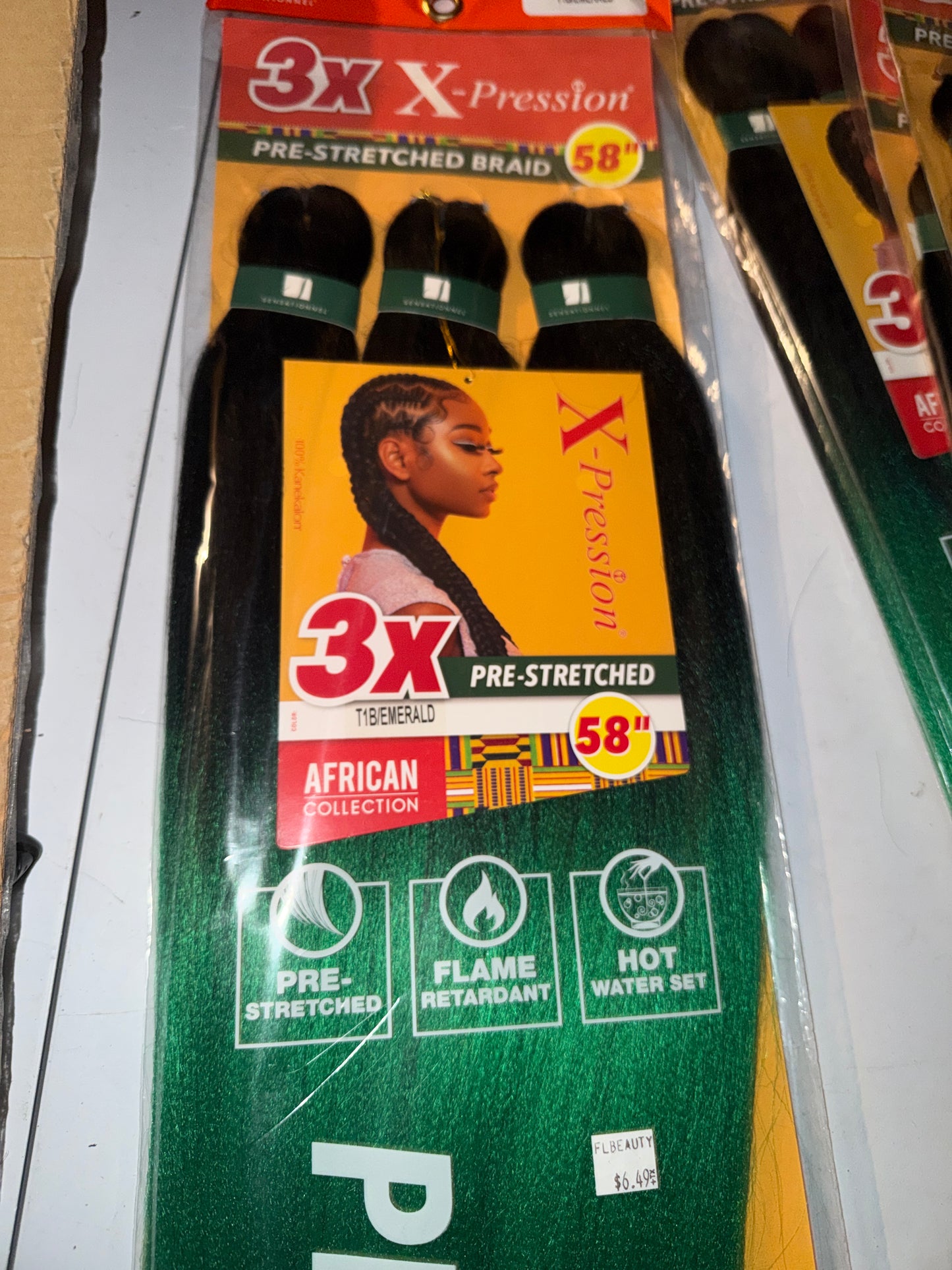 X-Pression 3X Pre-Stretched Braiding Hair 58” – T1B/Green