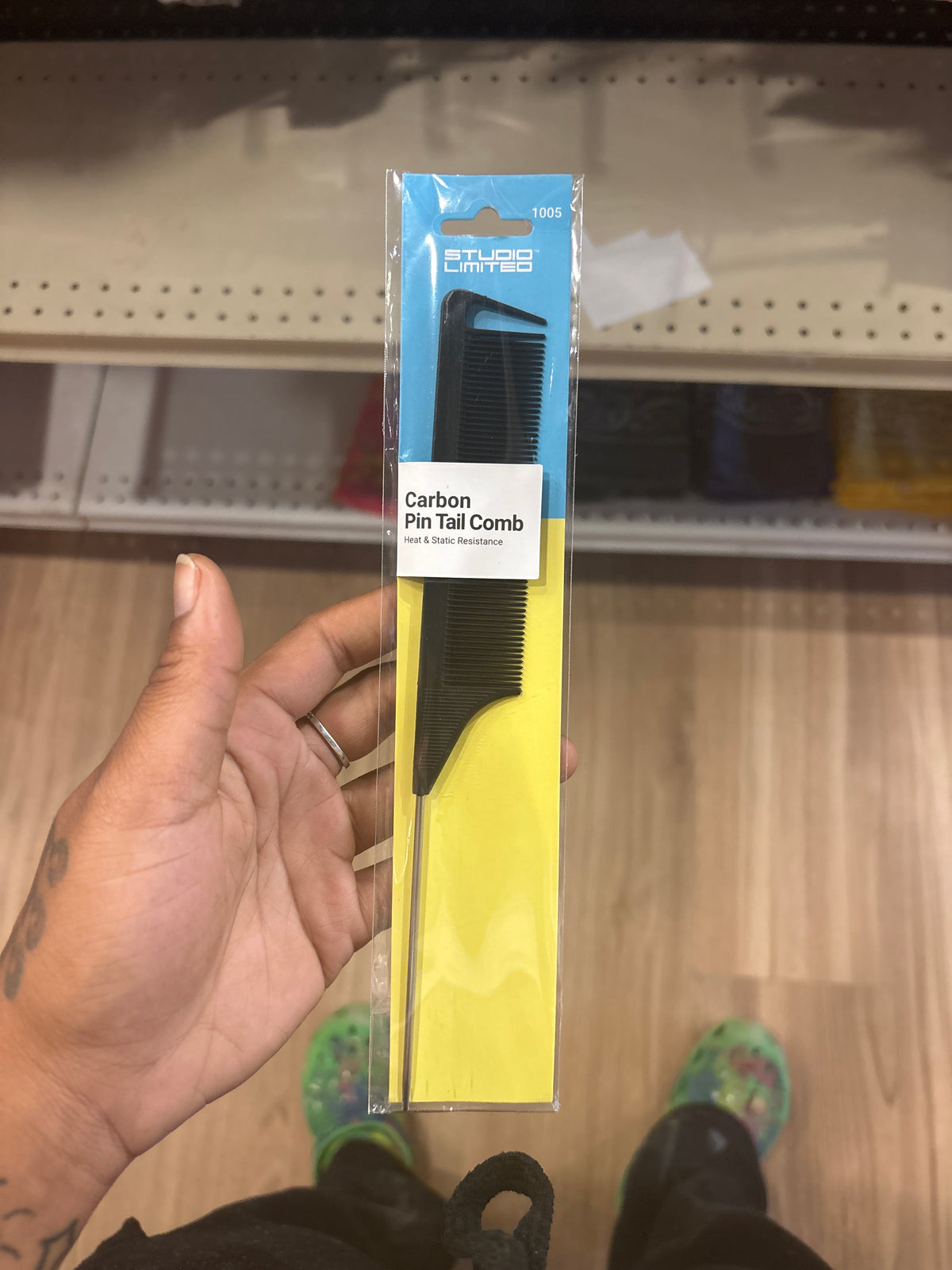 STUDIO LIMITED- Carbon Pin Tail Comb