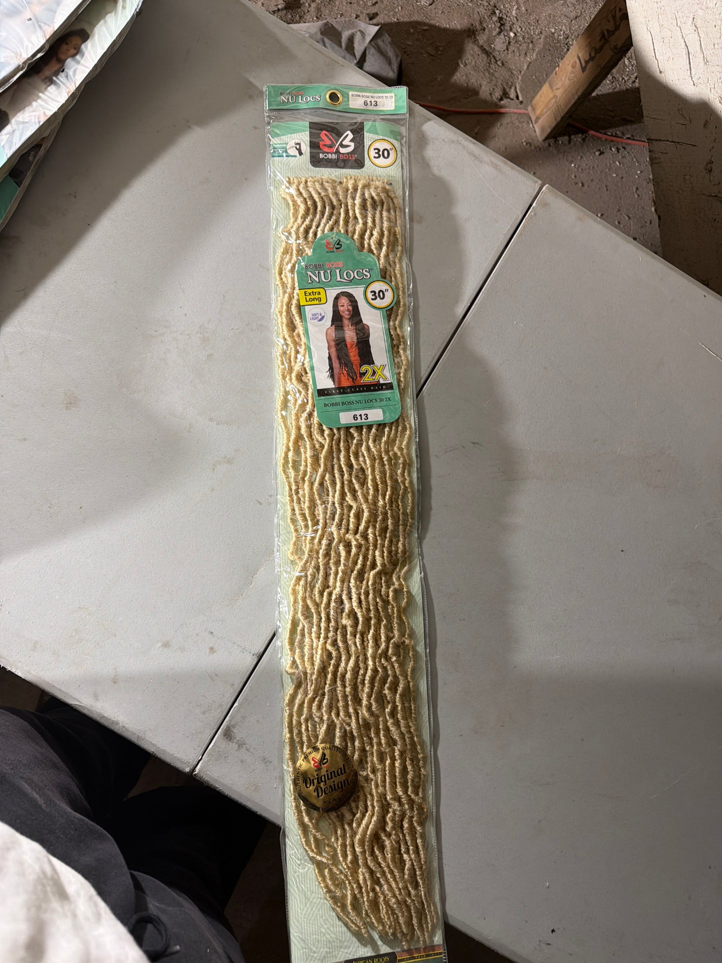 Bobbi Boss NU LOCS Extra Long 30” 2X Crochet Braiding Hair – Color 613