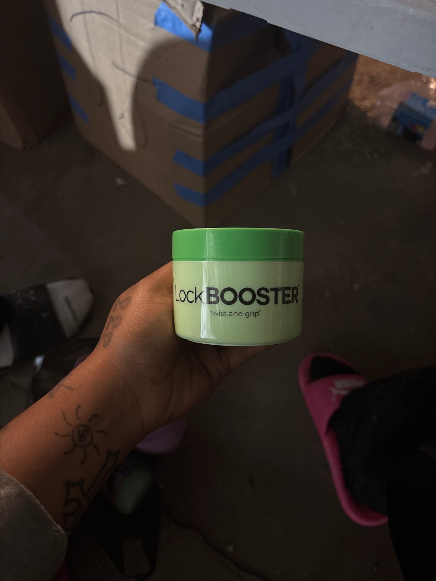 STYLE FACTOR LOCKBOOSTER-Twist and Grip w/ Natural Olive and Peppermind Oil 5.0Fl.oz