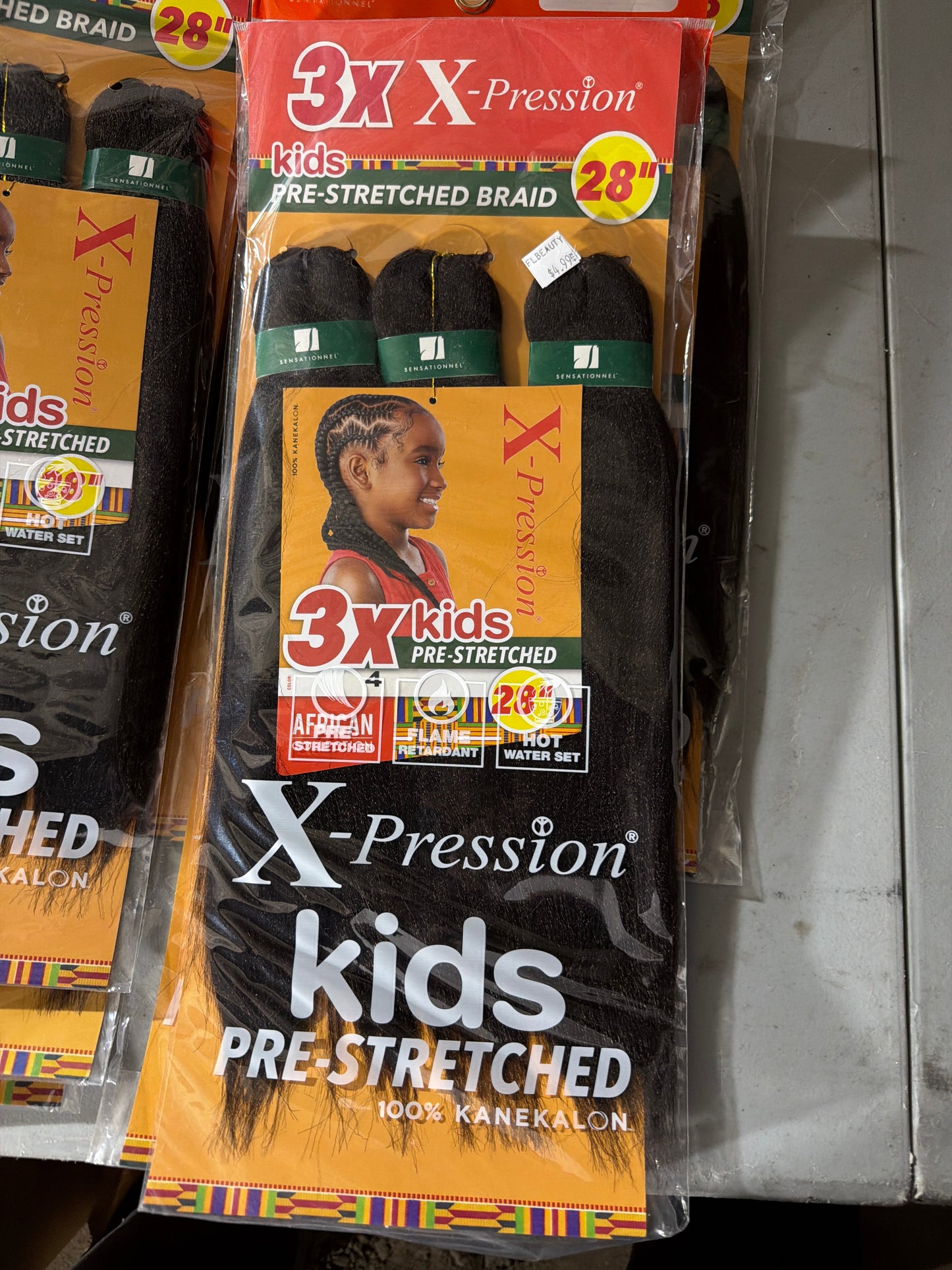 X-Pression Kids 3X Pre-Stretched Braid 28 Inch – #4